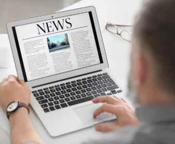 Promoting a native article on an online news site